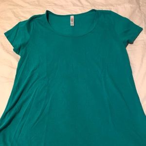 Lularoe L Classic T, solid teal. EUC.